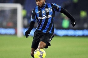 关于转会期亚特兰大备战亚冠；回应争议细节曝光；态度坚定；数据趋势出现新变化的信息